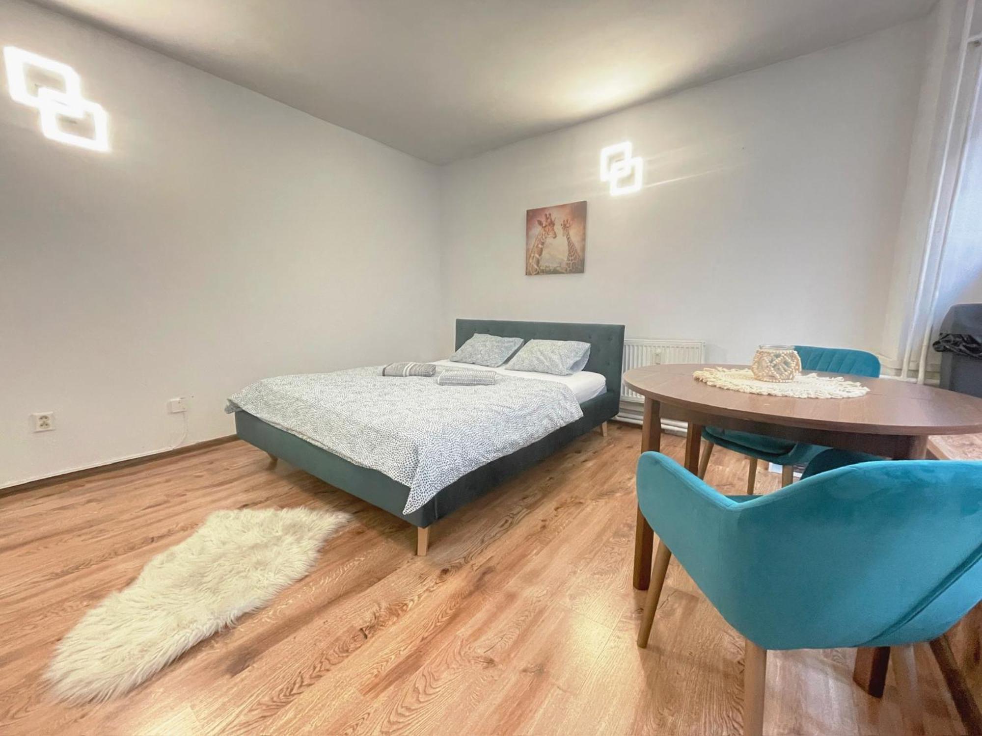 Central Apartment New Studio Košice Esterno foto