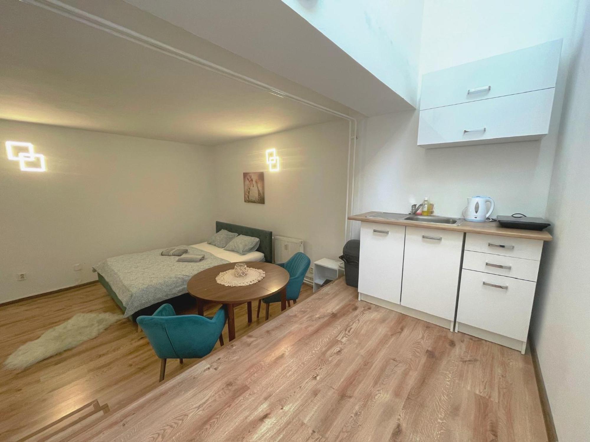 Central Apartment New Studio Košice Esterno foto